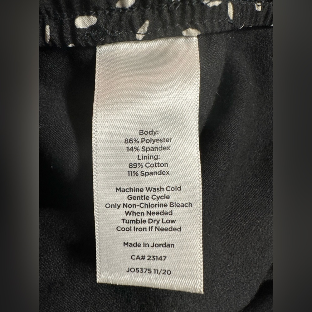 Talbots Lightweight Stretch Skort - Dash Dot - image 6